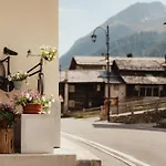 Bonvivar Mountain Guesthouse